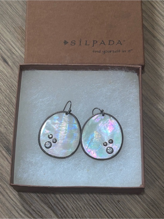 Silpada Jewelry - Silpada | Iridescent Mother-of-Pearl Drop Earrings